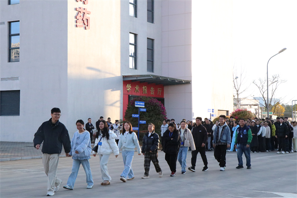 1770189765683102.jpg 2.jpg